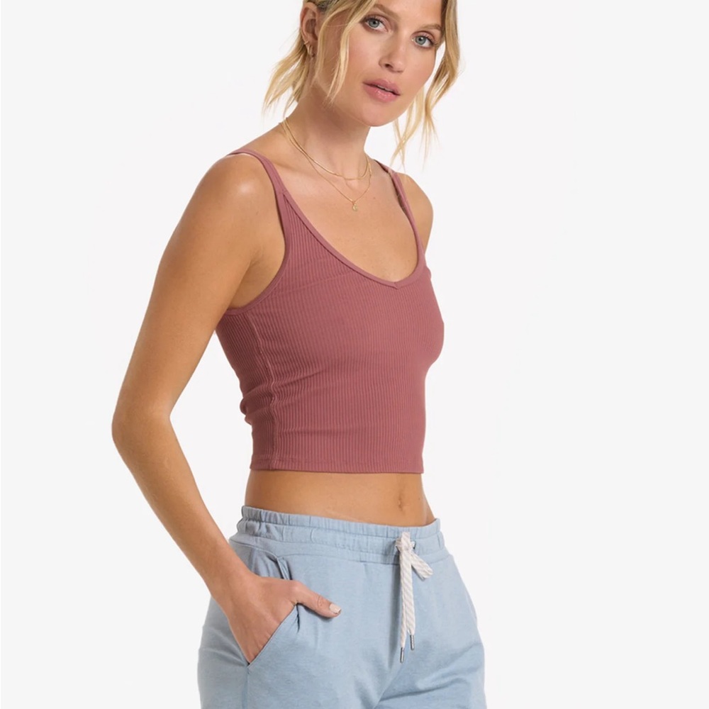 Vuori Ribbed Crop Top